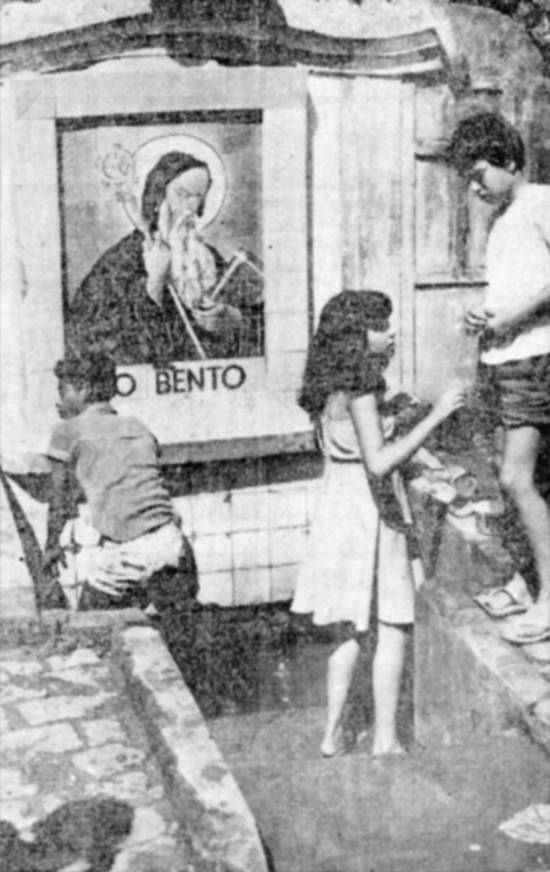 Dona Maria, a mais antiga habitante do Morro de So Bento (Foto: 'Almanaque de Santos-1972')